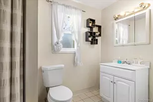 729 Taylor Ave, Bronx, NY 10473 - Photo 12