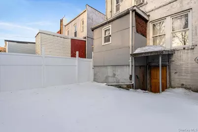 729 Taylor Avenue, Bronx, NY 10473 - Photo 18