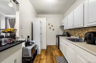 729 Taylor Ave, Bronx, NY 10473 - Photo 6