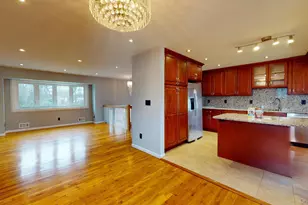 511 Freeman Ave, Brentwood, NY 11717 - Photo 6