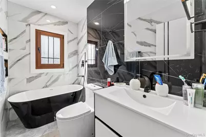 719 Wilmot Road, Scarsdale, NY 10583 - Photo 18