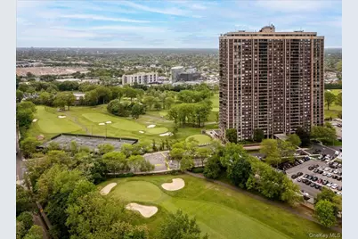 269-10 Grand Central Parkway #1C, Floral Park, NY 11005 - Photo 22