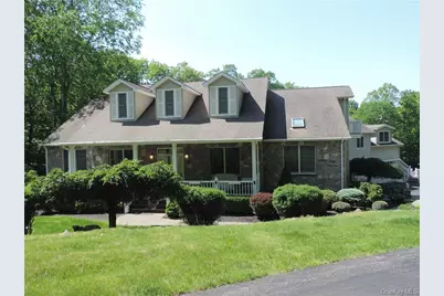 49 Woodcrest Drive, Hopewell Junction, NY 12533 - Photo 4