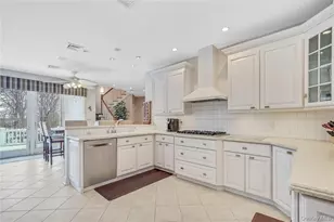 49 Woodcrest Dr, Hopewell Junction, NY 12533 - Photo 8