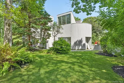12 Lakewood Lane, Quogue, NY 11959 - Photo 1