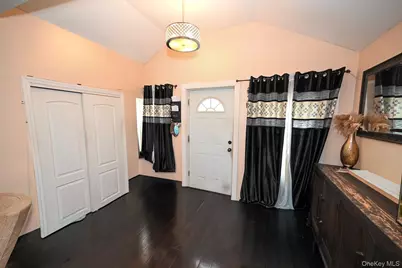 13337 118th Street, Ozone Park, NY 11420 - Photo 4