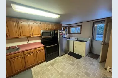 178 Adirondack Drive, Selden, NY 11784 - Photo 22