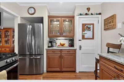 44 Remsen Street, Elmont, NY 11003 - Photo 16