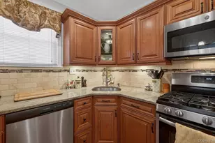 44 Remsen St, Elmont, NY 11003 - Photo 14