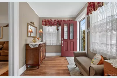 44 Remsen Street, Elmont, NY 11003 - Photo 2