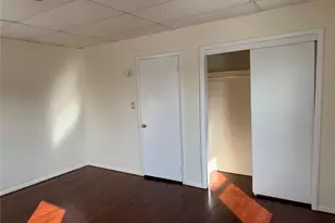 61 Nassau Ave, Glen Cove, NY 11542 - Photo 14