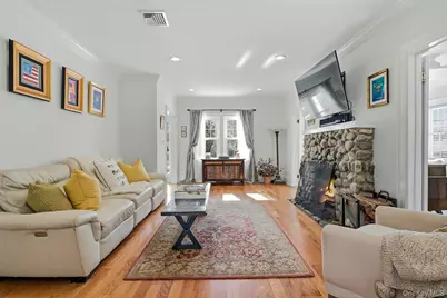 91 Bar Beach Road, Port Washington, NY 11050 - Photo 14