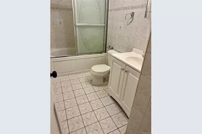 9056 184th Place, Hollis, NY 11423 - Photo 16