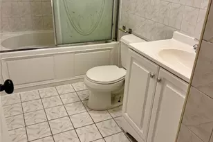 90-56 184th Pl, Hollis, NY 11423 - Photo 16