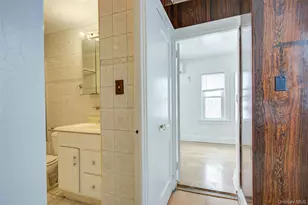 90-56 184th Pl, Hollis, NY 11423 - Photo 26