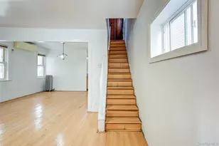 90-56 184th Pl, Hollis, NY 11423 - Photo 4