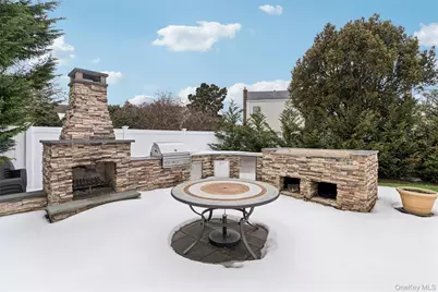 1827 Glenn Lane, Merrick, NY 11566 - Photo 32