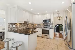 1827 Glenn Ln, Merrick, NY 11566 - Photo 10