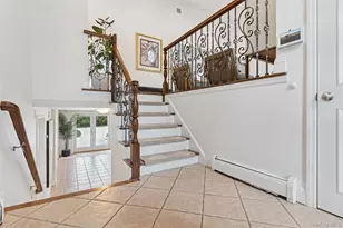 1827 Glenn Ln, Merrick, NY 11566 - Photo 30