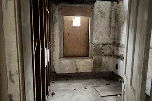 169 Chambers St, Newburgh, NY 12550 - Photo 10