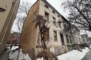 169 Chambers St, Newburgh, NY 12550 - Photo 2