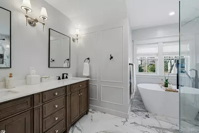 14 Oaklawn Avenue, Glen Head, NY 11545 - Photo 22