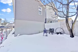 99-71 164th Ave, Howard Beach, NY 11414 - Photo 16