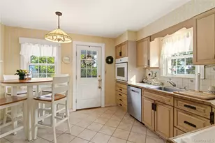 164 W Neck Rd, Huntington, NY 11743 - Photo 14