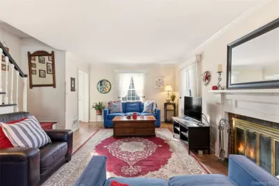 164 W Neck Road, Huntington, NY 11743 - Photo 6