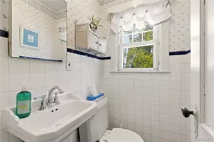 164 W Neck Rd, Huntington, NY 11743 - Photo 18