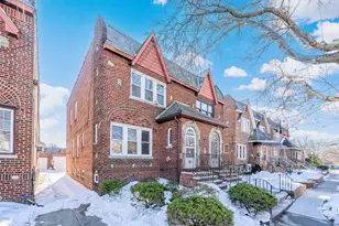 206-12 50th Ave, Oakland Gardens, NY 11364 - Photo 26