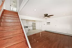 33 Robin, Levittown, NY 11756 - Photo 18