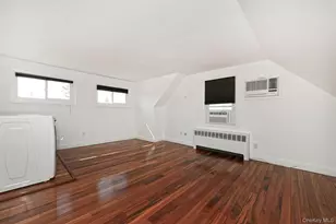 33 Robin, Levittown, NY 11756 - Photo 22