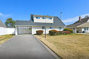 33 Robin, Levittown, NY 11756 - Photo 2