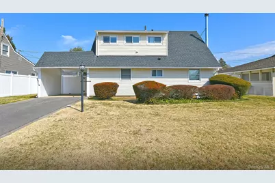 33 Robin, Levittown, NY 11756 - Photo 1