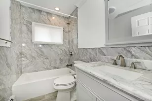 33 Robin, Levittown, NY 11756 - Photo 16