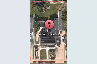 1300 Lakeside Drive, Wantagh, NY 11793 - Photo 28