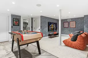 217 Hommocks Rd, Larchmont, NY 10538 - Photo 38