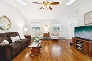 17 Ellington Dr, East Northport, NY 11731 - Photo 12