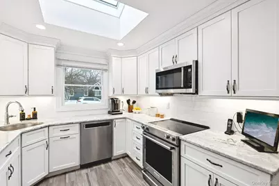 17 Ellington Drive, East Northport, NY 11731 - Photo 18