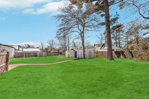 114 Monroe Dr, Mastic Beach, NY 11951 - Photo 4