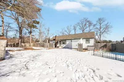 114 Monroe Drive, Mastic Beach, NY 11951 - Photo 10