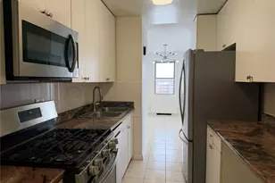 85-15 Main St, Kew Gardens, NY 11435 - Photo 4