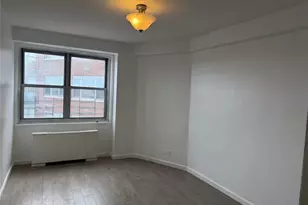 85-15 Main St, Briarwood, NY 11435 - Photo 14