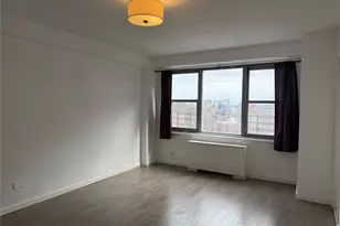 85-15 Main St, Briarwood, NY 11435 - Photo 12