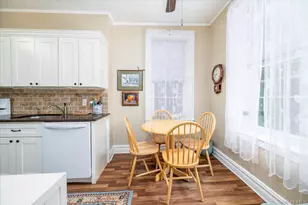 12 Hamilton Pl, Garden City, NY 11530 - Photo 12