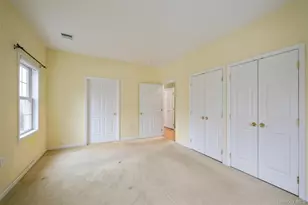 92 Pond View, Port Washington, NY 11050 - Photo 12