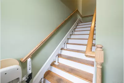 92 Pond View, Port Washington, NY 11050 - Photo 18