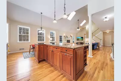 36 Horseshoe Path, Pawling, NY 12564 - Photo 4