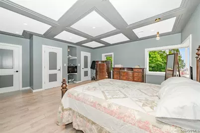 28 Riverside Avenue, Amityville, NY 11701 - Photo 18